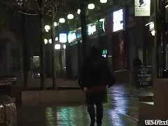 Azumi tineri se bucură de o naibii de greu
