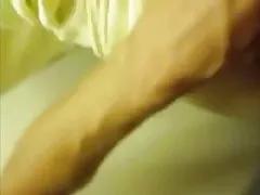 I a face o muie şi el atinge păsărica mea
