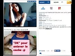 Nami se bucură de cocoş în ei păsărică roz