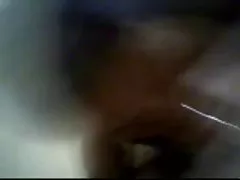 Cum se scurge din limba ei
