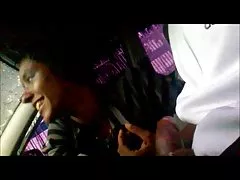 Yuuko se bucură de masturbare