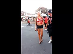 Pigtailed teen devine păsărică futut