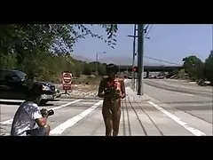 Fierbinte mama plimbari cocoş greu