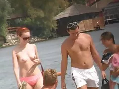 Asiatice teen minge gagged şi biberon fixata